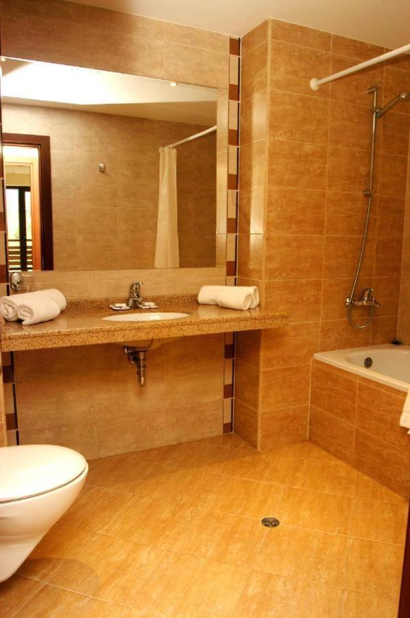 The View Apartment, Terra Complex Neighbour Building Bansko Esterno foto
